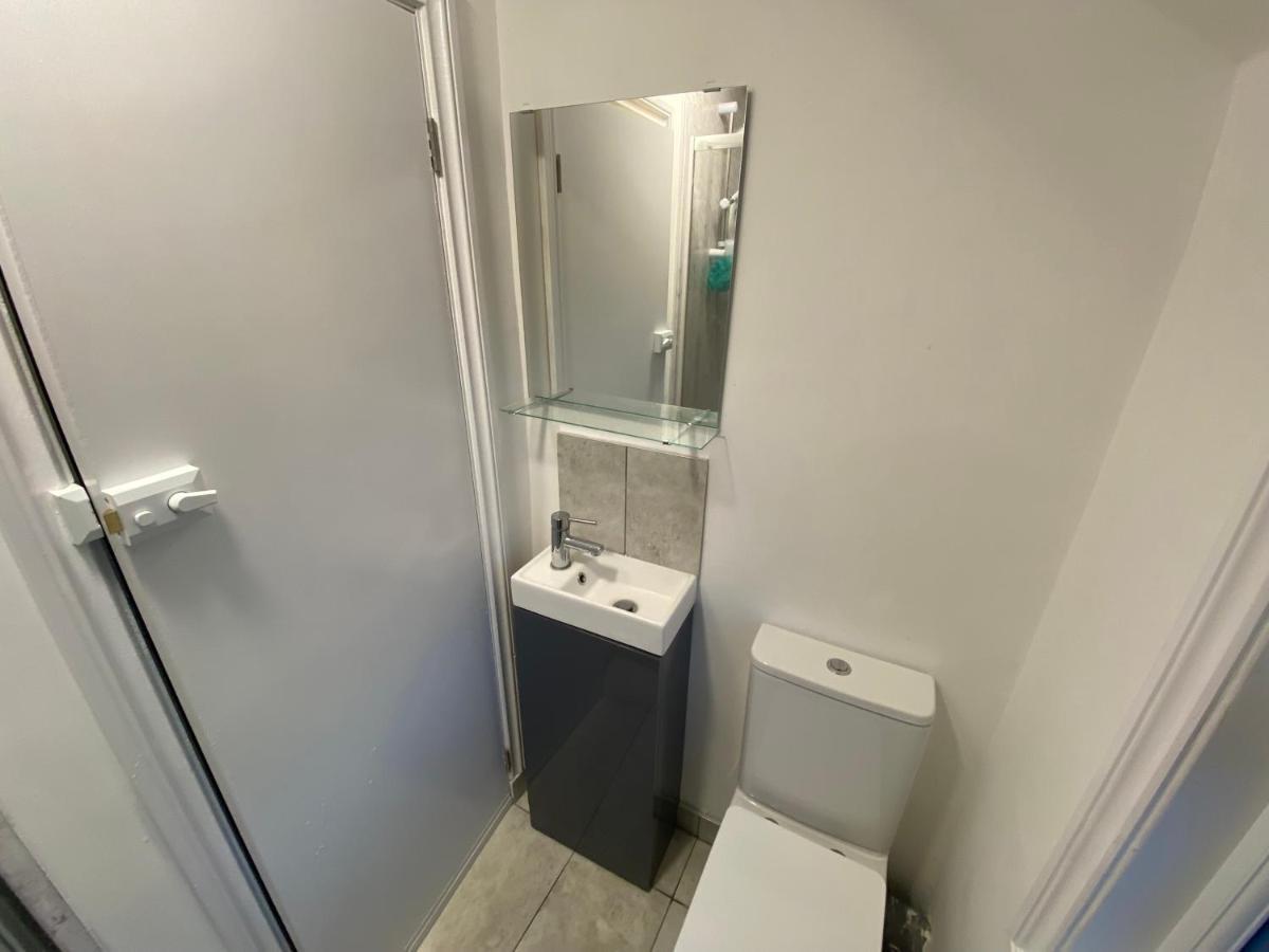 Small Single Room Walking Distance To Hove Station エクステリア 写真